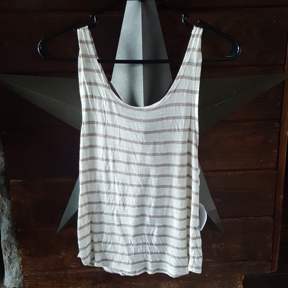 Very cute trendy tank top